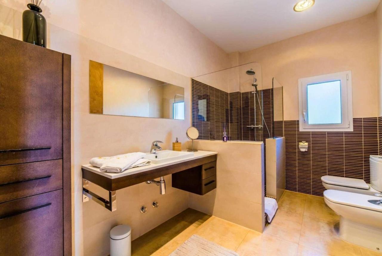 Redrema Villa Лукмахор Екстериор снимка